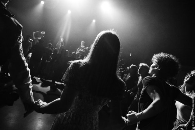 photo du public dansant